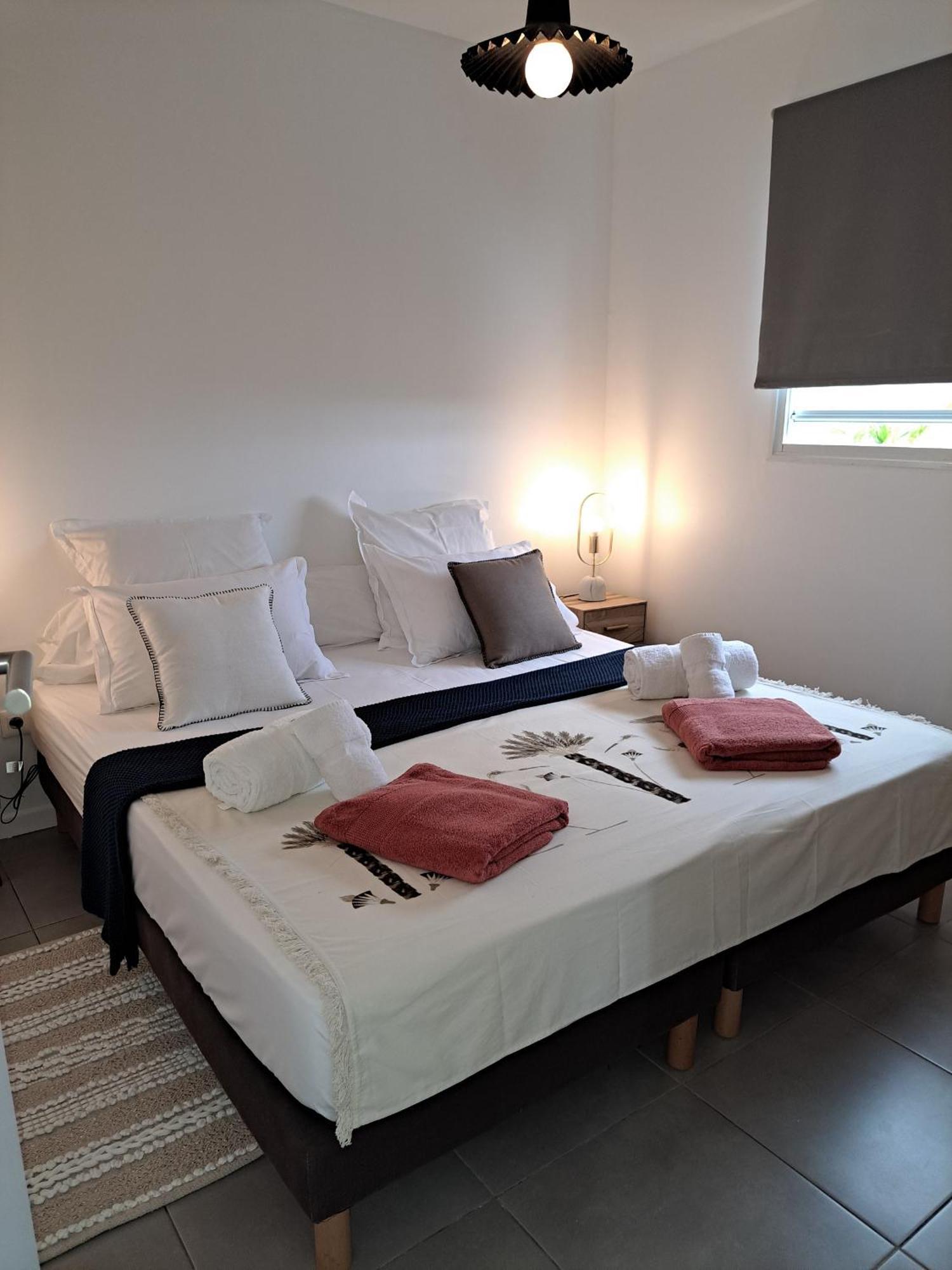 Les Villas Jalnas Logement Hateya เลส์ทรัวส์-ซีเลต์ ภายนอก รูปภาพ