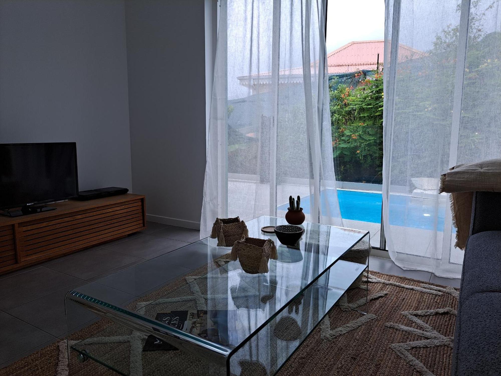 Les Villas Jalnas Logement Hateya เลส์ทรัวส์-ซีเลต์ ภายนอก รูปภาพ